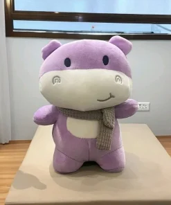 Alternative view of Hippo with Scarf